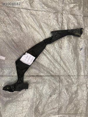 PORSCHE MACAN TAMPON BRAKETİ