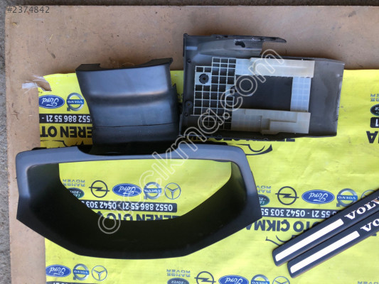 VOLVO S60 GÖSTERGE ÇERÇEVESİ ÇIKMA