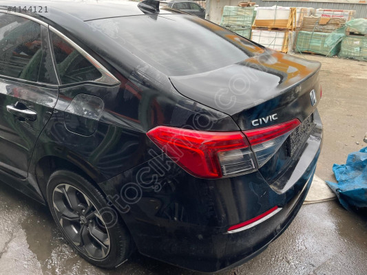 2022-2025 Honda Civic FE1 Sol Arka Çamurluk Kesme Parçası
