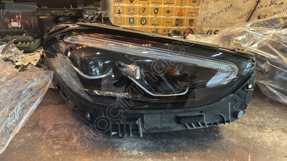 MERCEDES C SERİ W206 LED SAĞ FAR 2069067203