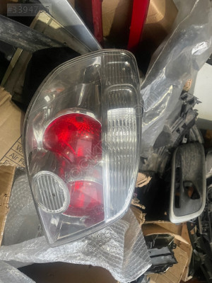 Toyota yarıs sol arka stop
