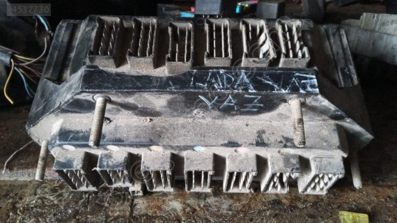 Lada vaz sigorta kutusu