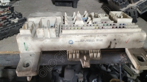 5190500c3 Mazda 3 sigorta kutusu