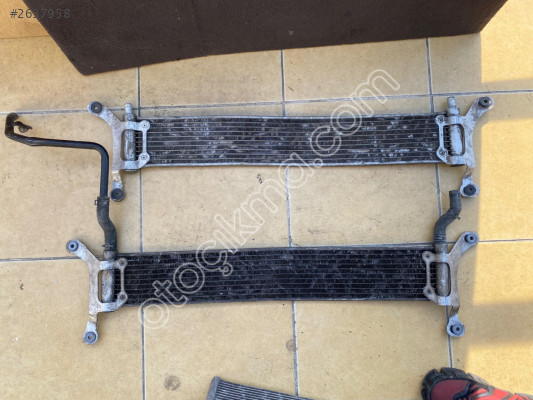 VW TOUAREG AUDİ Q7 YAĞ SOĞUTUCU RADYATÖRÜ 7L6121212A