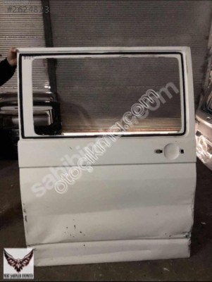 VW TRANSPORTER SAĞ SÜRGÜLÜ KAPI