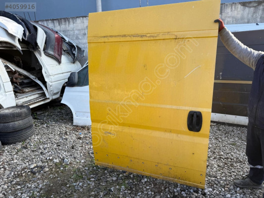 PEUGEOT BOXER SAĞ SÜRGÜLÜ KAPI 2008-2015 MODEL