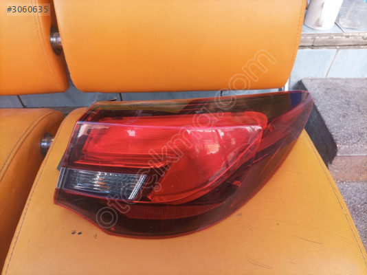 OPEL ASTRA J SEDAN SAĞ STOP ÇIKMA ORJİNAL YEDEK PARÇA