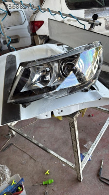 Skoda superb sol far 12 sonrası