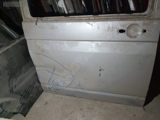 VOLKSWAGEN TRANSPORTER T5-T6-T7 SAĞ SÜRGÜLÜ KAPI