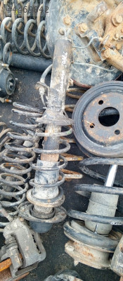 Subaru justy amortisör