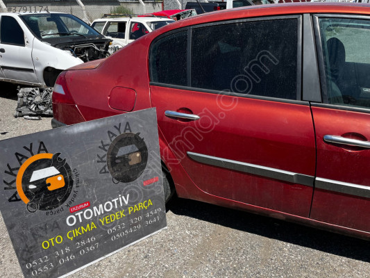 Renault Megane 2 Sağ Arka Kapı Hatasız Orjinal Çıkma