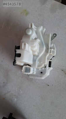 FİAT DOBLO 3 SAĞ SÜRGÜLÜ KAPI KİLİDİ