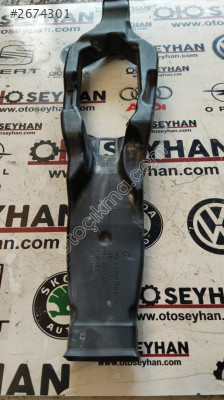 5E4857509 SKODA OCTAVİA ORTA KONSOL İÇ HAVALANDIRMA KANALI