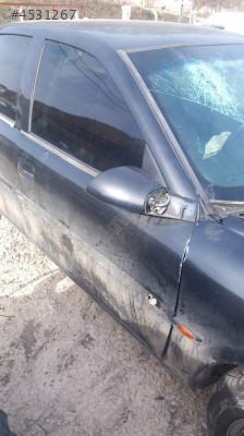 OPEL VECTRA B SAĞ ÖN KAPI.OTO ERKAN ÜNYE