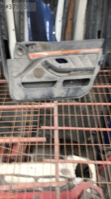 BMW E39 ÖN Kapı Sağ döşemesi