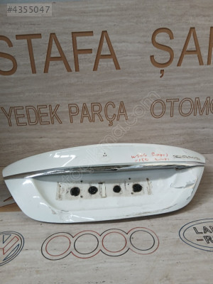MERCEDES W204 BAĞAJ KAPAĞI