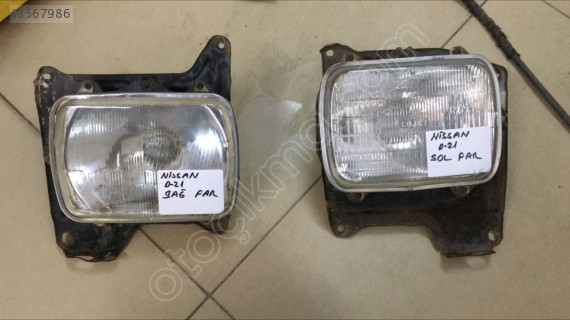 NİSSAN D21 SAĞ SOL FAR