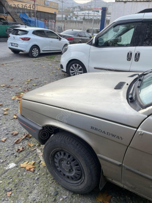 RENAULT BRODWAY SOL ÖN ÇAMURLUK ORJİNAL ÇIKMA