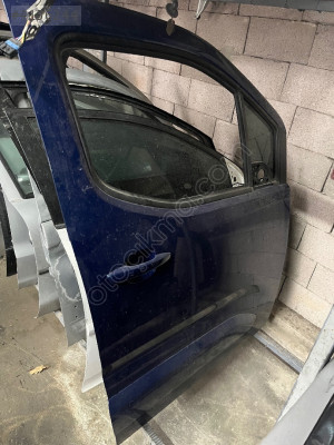 PEUGEOT RİFTER SAĞ ÖN KAPI DOLU HATASIZ