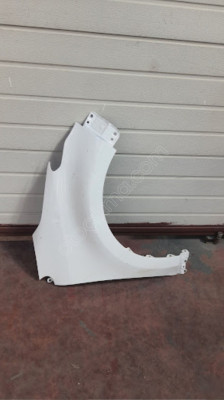 Toyota Yaris 20/24 Ön Çamurluk