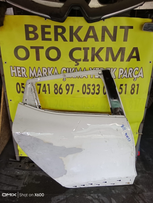 Renault Clio4 sağ arka kapı orijinal