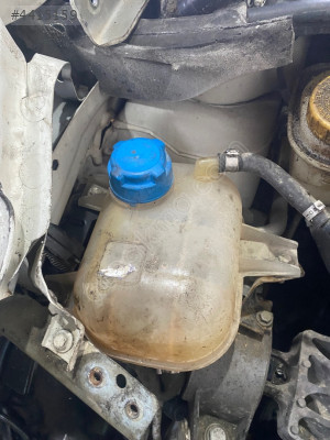 FİAT LİNEA 1.3 MOTOR YEDEK SU DEPOSU ÇIKMA ORJİNAL