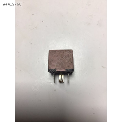 Renault Scenic Sigorta Kutu Rölesi 4 Ayaklı 12V 40A 8200338695