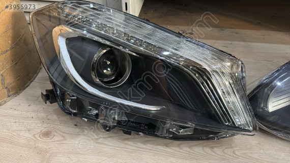 MERCEDES A SERİ W176 XENON SAĞ FAR