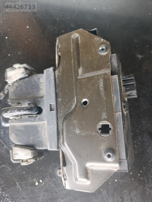 Opel Vectra C bagaj kilidi motoru