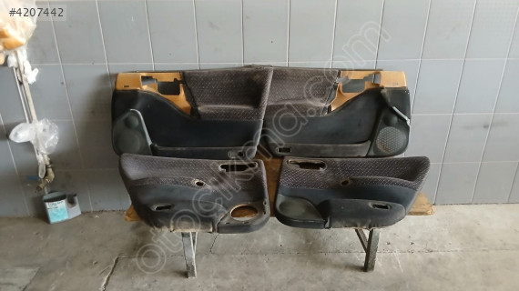 Vetra B ön kapı  döşemeleri  97 cD