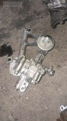 Renault Master 2   2.5  yag pompası