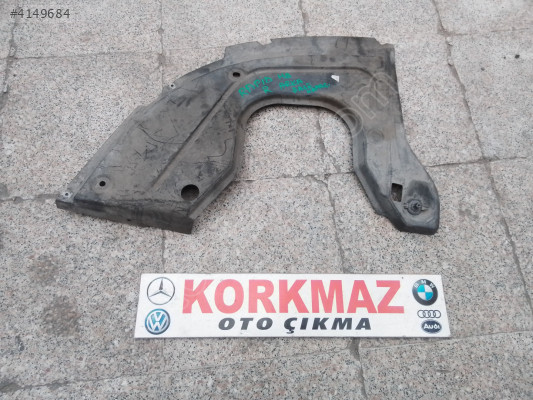 SKODA RAPID HATCHBACK SAĞ ARKA ŞASE KAPAĞI