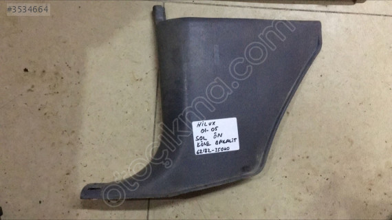 HİLUX 01-05 SOL ÖN KÖŞE BAKALİTİ 62122-35040