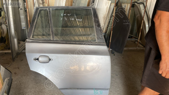 BMW X3 SAĞ ARKA KAPI ORJİNAL ÇIKMA OTO FEDAİ