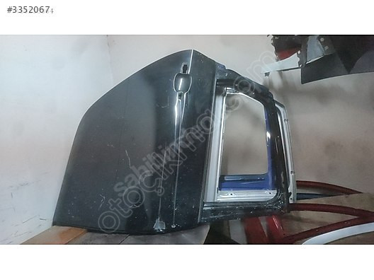 OPEL ASTRA J SAĞ ARKA KAPI SİYAH ÇIKMA ORJİNAL YEDEK PARÇA ÜRÜ