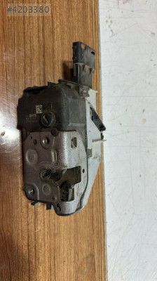 Orjinal Çıkma Citroen C-Elysee/Pejo 301 Sağ Ön Kapı Kilidi