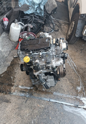 Renault trafik 2000 motor dolu garantili anahtar teslim yapılır