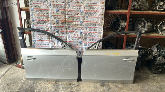 AUDİ A4 2008-2012 SAĞ SOL ÖN KAPI GRİ HATASIZ ORJİNAL