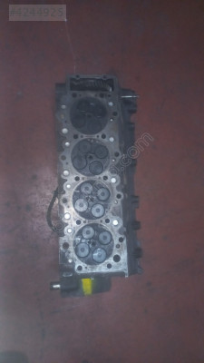 Isuzu NPR Çıkma orijinal silindir kapağı