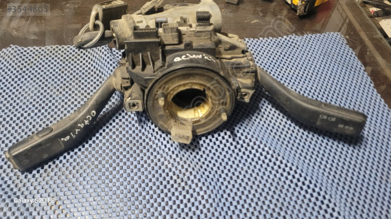 Skoda octavia sinyal silecek kolu