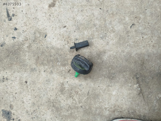 BMW X5 e70 depo kapağı