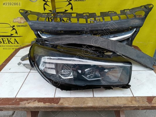 OPEL CORSA F SAĞ FAR MERCEKLİ ÇIKMA ORJİNAL YEDEK PARÇA