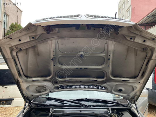 BMW E46 3.20 DİZEL KAPUT ÇIKMA ORJINAL