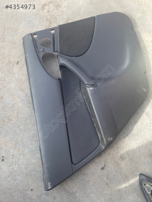 Fort fokus sol arka kapı döşemesi