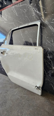Volkswagen polo sağ arka kapı