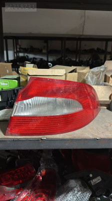 Skoda Superb sağ dış stop 09-13