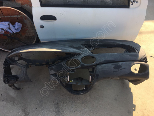 FORD FOCUS GÖĞÜSLÜK
