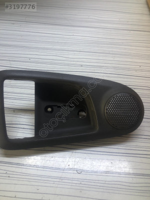 KIA Cerato 1. nesil (2004-2009) Ön Sağ Kapı Paneli 82621-2F000