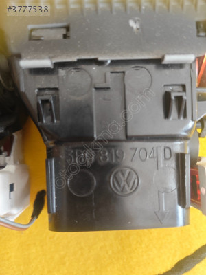 3B0819704D Passat B5 Havalandırma ızgarası
