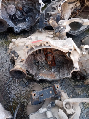 VOLKSWAGEN POLO şanzıman 1.4 FSI 02T301103K